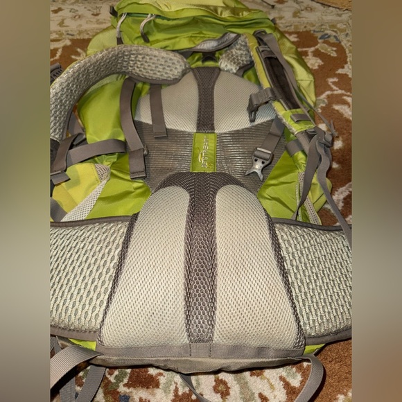 Gregory Jade 50 L Women Specific Day/Multiday Hiking Backpack Camp Lite GREEN - Picture 8 of 11